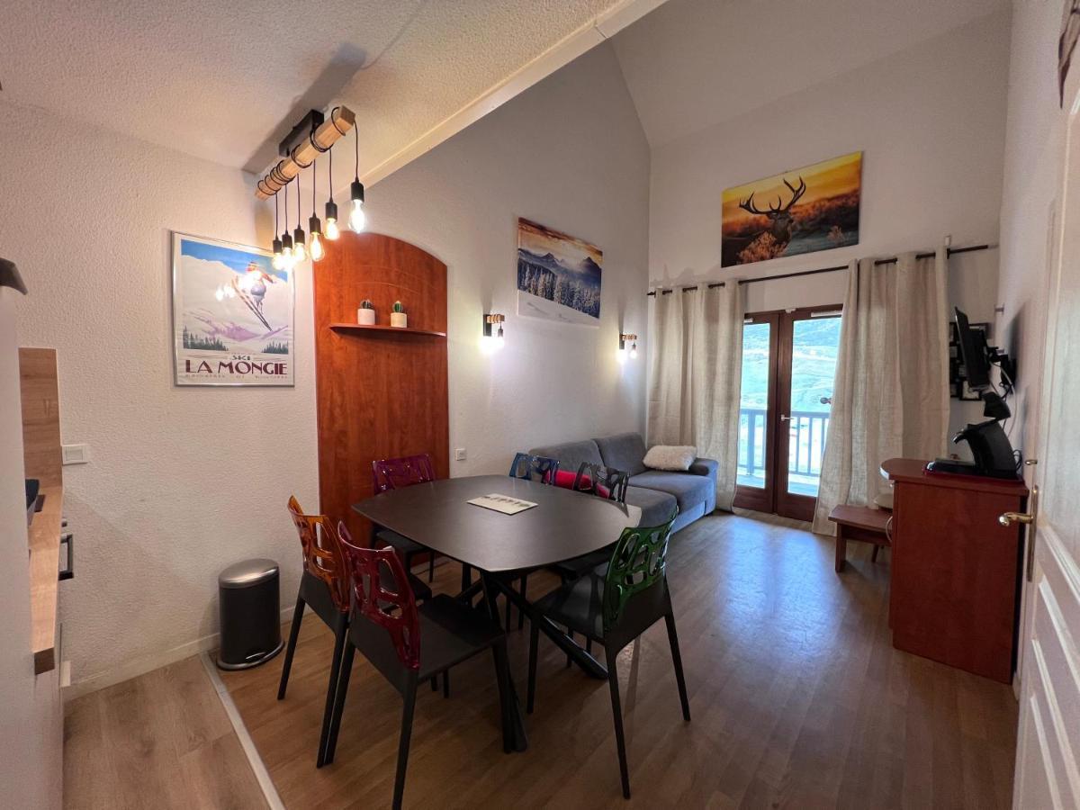 Duplex 8 Couchages, Au Pied Des Pistes De La Mongieアパートメント エクステリア 写真
